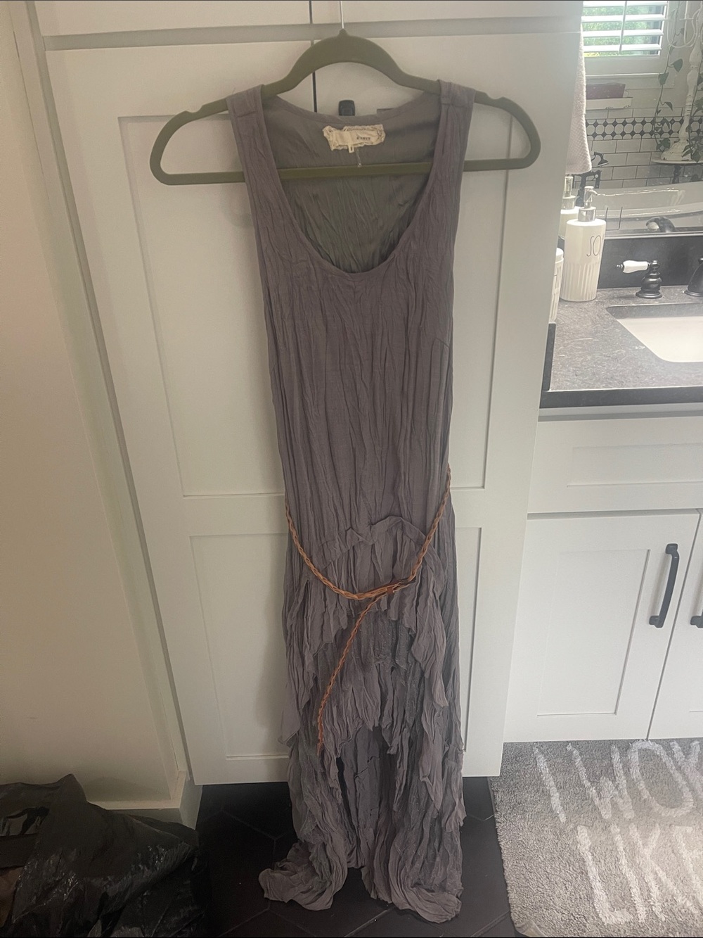 Areve Sleeveless Crinkled Maxi Dress in Dusty Lavender